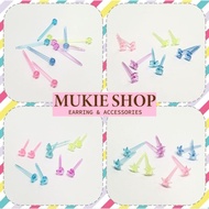 Mukie shop DIY ต่างหูพลาสติก (ขายเป็นคู่ก้านพร้อมจุกหลัง) ส่งจากไทย ต่างหูนักเรียน ต่างหูใส ก้านกระเ
