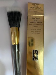 YSL粉底掃