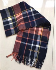 【只得各5條‼】全新女裝現貨~日本品牌niko and ...色金色logo格仔圍巾, 質地非常柔軟共2色: 橙藍 / 灰白HK$100 順豐到付⭐面交只限西灣河