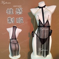 Baju dalam erotik yang bersemangat, bebas dari wanita, seragam seksi, godaan, atas katil, payudara b