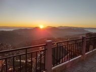 Pangsapuri 222 m² dengan 4 bilik tidur dan 4 bilik mandi peribadi di Aizawl (The 1998 Homestay)