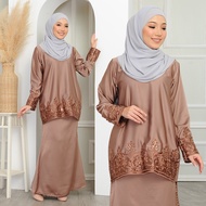 Set Raya 2025 Baju Kurung Khayla Moden Berlcae Wanita Fesyen - Pearl Skin