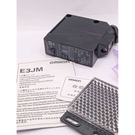Fast Delivery E3JM-R4M4T-G Reflective Photoelectric Sensor Switch24-240VAC /Dc
