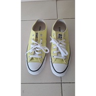 Converse shoes size 38