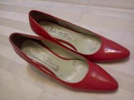 專櫃品牌 IKI2 女鞋 九成新 23號半 亮紅色 真皮 皮面完全無損傷