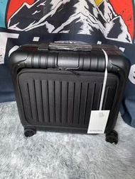 rimowa essential cabin hand carry RIMOWA Essential Sleeve Compact