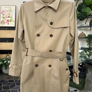 BURBERRY 米色風衣外套