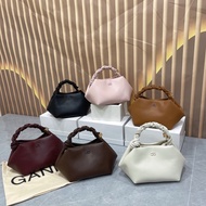 2026 New Style GANNI European American Niche Design High-End Woven Hexagonal Shoulder Portable Messe