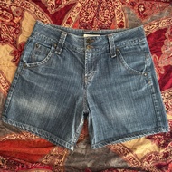 2Hand Shorts