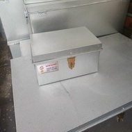 Thùng tôn đựng đồ đựng vật dụng có bánh xe dễ di chuyển.Kt 50x30x30