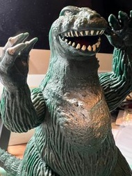 🔥[絕版美品 日本製 罕有絕版古董硬膠] BANDAI mij Japan 1983出品 綠色 銀色背鰭 金剛大戰哥斯拉 Godzilla 1962 King Kong Goji 約8吋高 MMS M