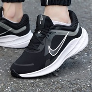 Nike | รองเท้าผ้าใบระบายอากาศสำหรับผู้ชาย