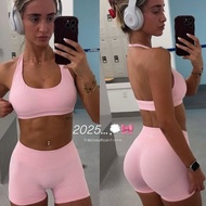 DFYNE High-Impact Seamless Sports Bra & Shorts Set 【 Set Bra & Shorts Sukan DFYNE Tanpa Jahitan Kesa