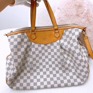 Lv siracusa GM 白色棋盤格斜挎包