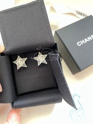 Chanel cc logo 星星耳環 (全新)