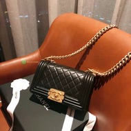🔥99 新✨全港最平 ‼️正品任驗 ‼️Chanel Le Boy 小號 黑金 羊皮 金扣💖👏現貨 正品任驗 #女裝包# 包包 #crossbody bag #shoulder bag#Luxury 