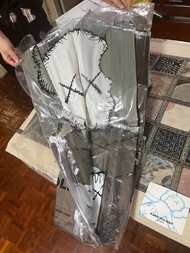KAWS: HOLIDAY KOREA 2018 Floating Bed Clear 充氣浮床