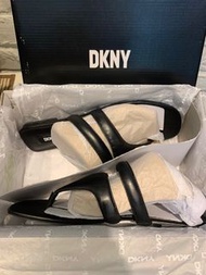 DKNY夾腳拖鞋🩴