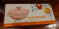 全新nutrifresh鑄鐵鍋1.7L pink