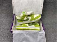 💥現貨💥超高顏值清新果綠復古滑板鞋 Nike SB Dunk Low Pro "Green Apple" 青蘋果 | 男女情侶同款 | 麂皮荔枝紋雙拼鞋面 | 防滑耐磨舒適大底 | 休閒滑板兩用|
