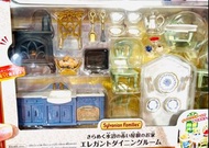 現貨🪑日本🇯🇵正版 森林家族公仔 優雅法式廚房客廳公仔屋擺設套裝 櫥櫃 椅子 娃娃屋公仔屋飾配件 模型玩具微景玩具 娃娃擺設飾物 聖誕禮物 百日宴 生日禮物 情人節禮物 畢業禮物 入伙禮物  結婚禮物