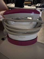 Panasonic 蒸氣熨斗 NI-FS470