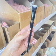 Ninini Recommended~Zhang Kaiyi RecommendedSlope Concealer Brush KVD40 Detail Foundation Brush Dark C