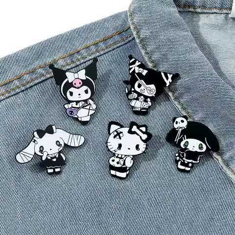 Gothic Halloween Sanrio Characters Lapel Pins Kuromi Cinnamoroll Hello Kitty Metal Brooches Decorati