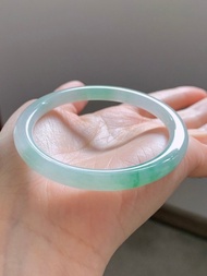 冰種 天然翡翠 緬甸 A玉 玉鐲 • 冰種飄花翡翠圓鐲