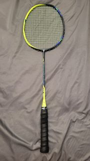 YONEX astrox 77 羽毛球拍