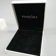 กล่องสร้อยข้อมือ PANDORA (ไม่มีสร้อยข้อมือ)