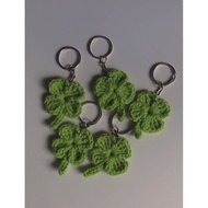 4-leaf clover-shaped wool keychain