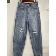 Women's baggy pants size S, waist 62-66, length 9 inches, thigh 28