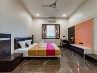 Hotel Chandradeep Regency