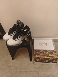 Nike Kobe 9  Protro GiGi 白黑金配色籃球鞋