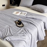 Luxury Bamboo Cooling Comforter Jacquard Summer Quilt Q-Max 0.4 Reversible Lightweight Cooling Blank