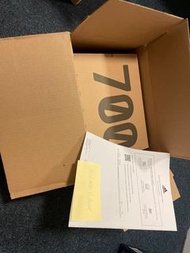 Yeezy 700 v3 UK SIZE 4.5