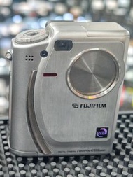 Fujifilm 富士 CCD
FinePix 4700Z 包 記憶卡 讀卡器 可充電電池 極新