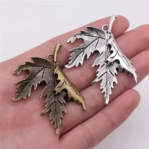 WYSIWYG 2pcs 55x45mm Antique Silver Color Antique Bronze Maple Leaf Pendant Pendant Maple Leaf Maple