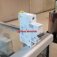 Mcb Schneider Ic60N 1P 2A 6Ka A9F74102 Ready to Ship