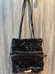 Kwani 黑色皺褶手提包