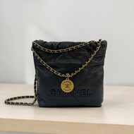莉亞精品♡Chanel 22bag mini黑金黑字 二手美包
