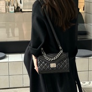 ✨Chanel 牛皮孟買郵差包 超有個性的帥包 有保卡🖤