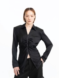 Pania Ixora shirt in Shiny black แพนญาเสื้อเชิ้ตรุ่นอิกซอร่าสีดำเงา