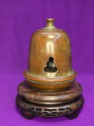 古董 大明宣德年製 紫銅鐘形香爐 重1.09公斤濶10.5 cm高13cm，造型特別