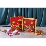 Combo 2 sets of HELEN moon cake with 4-wheel box 150Gr / cake