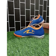 Original grade specs Accelerator futsal shoes, futsal shoes for men, black and outdoorbiru, 2024 spo
