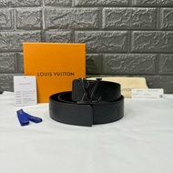 LV 全新 Shadow雙面皮帶