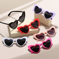Cute and stylish women's fashion heart sunglasses for super beautiful and cheap photography EMOJI 32