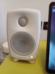 Genelec 揚聲器 G one white
